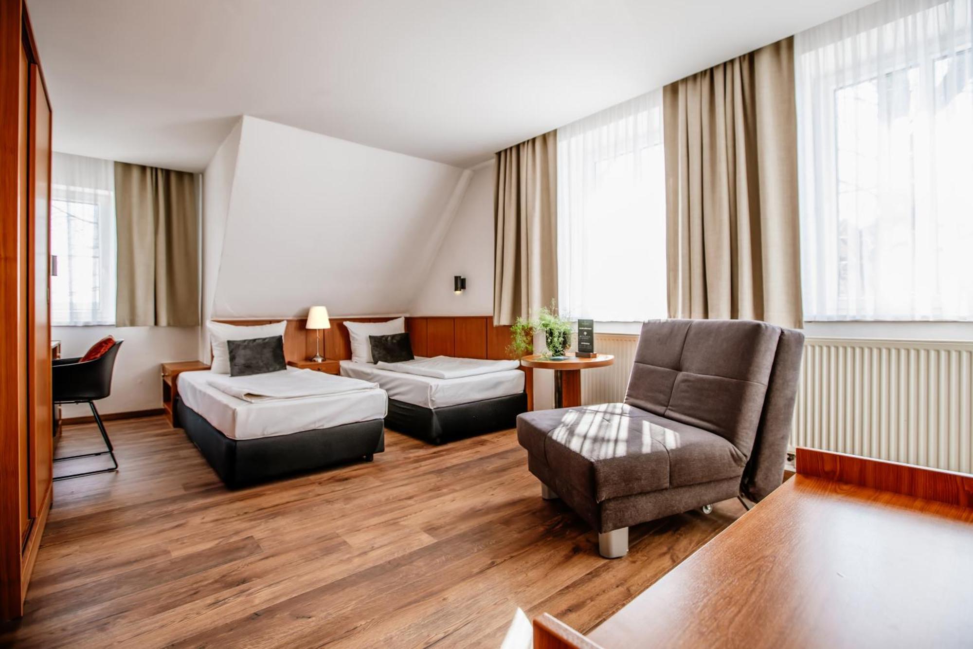 Hotel Und Restaurant Gartenstadt Erfurt Exterior foto
